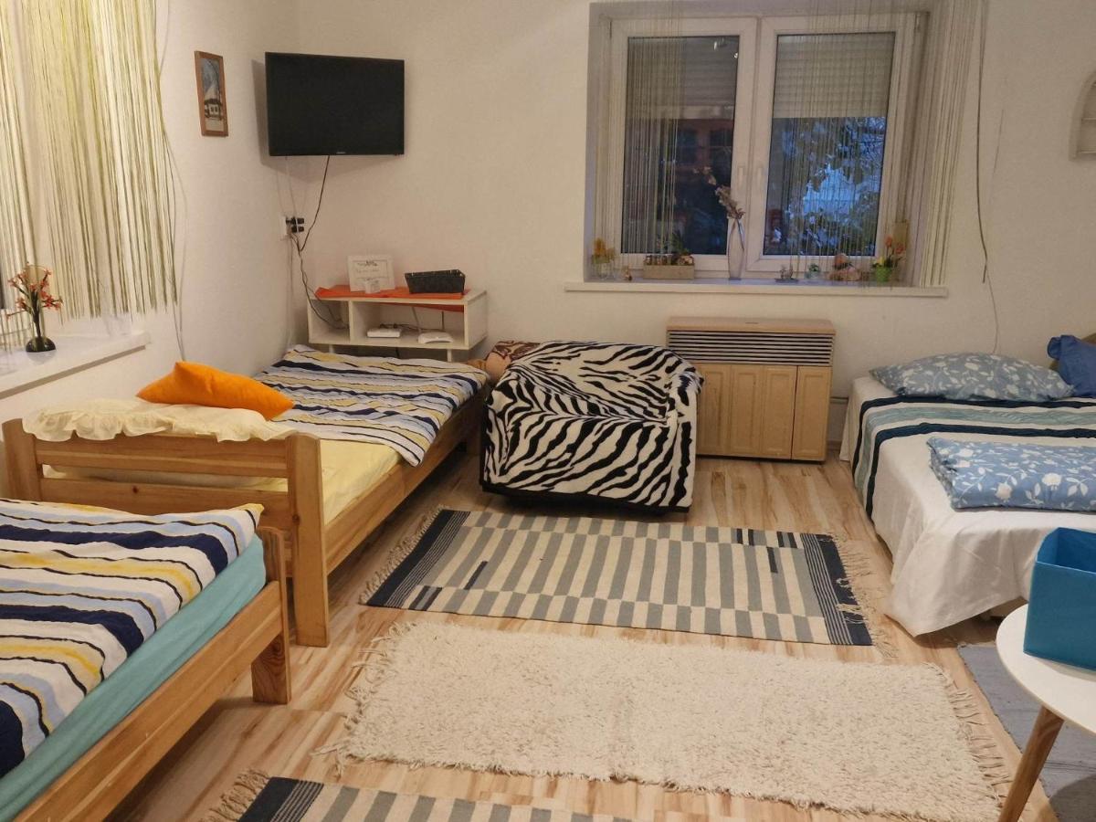 Kerekparos Es Zarandok Vendeghaz Villa Apostag Eksteriør bilde
